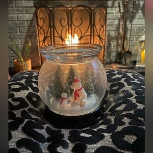 Bath & Body Works Clear Globe Candle Holder with Winter Scene - adorbs!